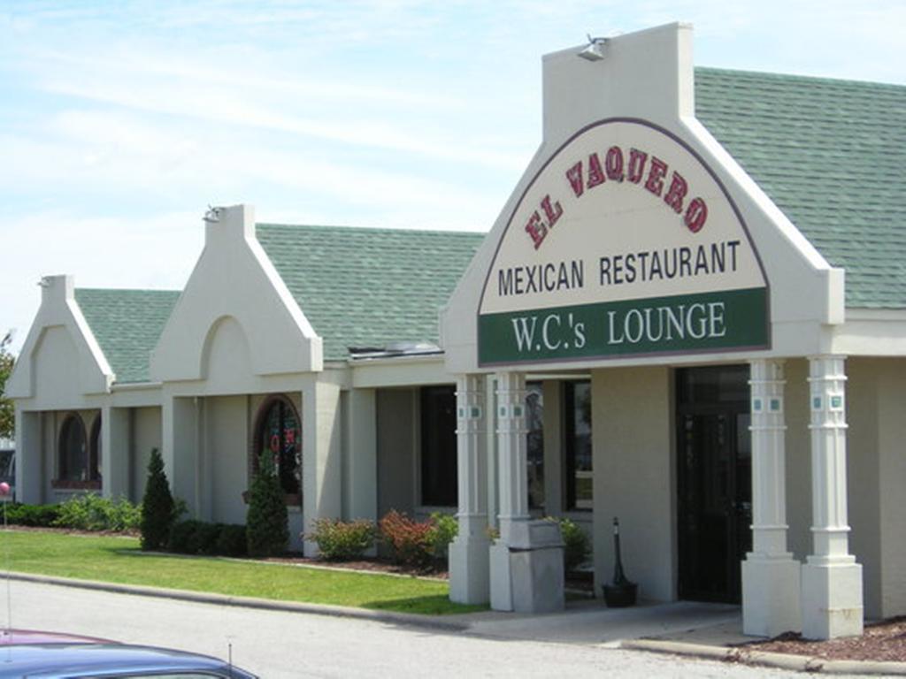 Moberly Inn & Suites Exteriör bild